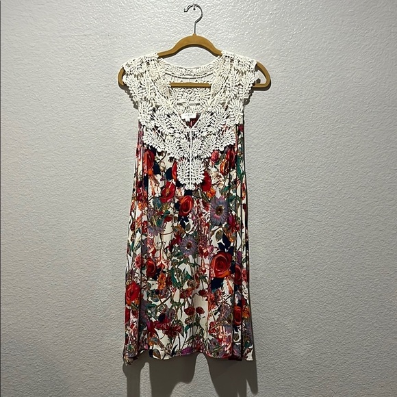 Umgee women's size L Crochet Lace Knit Halter Dress Red Blue Floral Pattern - Picture 1 of 9